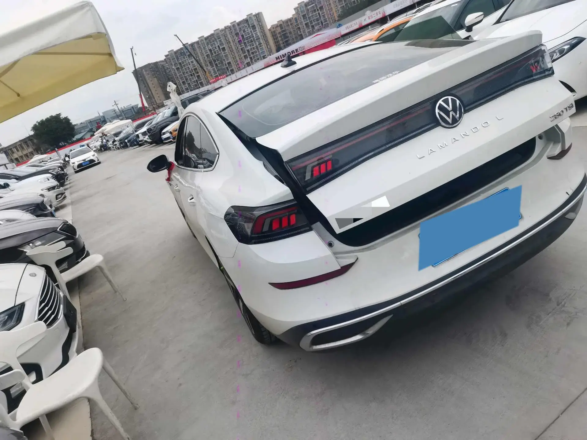 2023 VOLKSWAGEN LAMANDO thumbnail 3