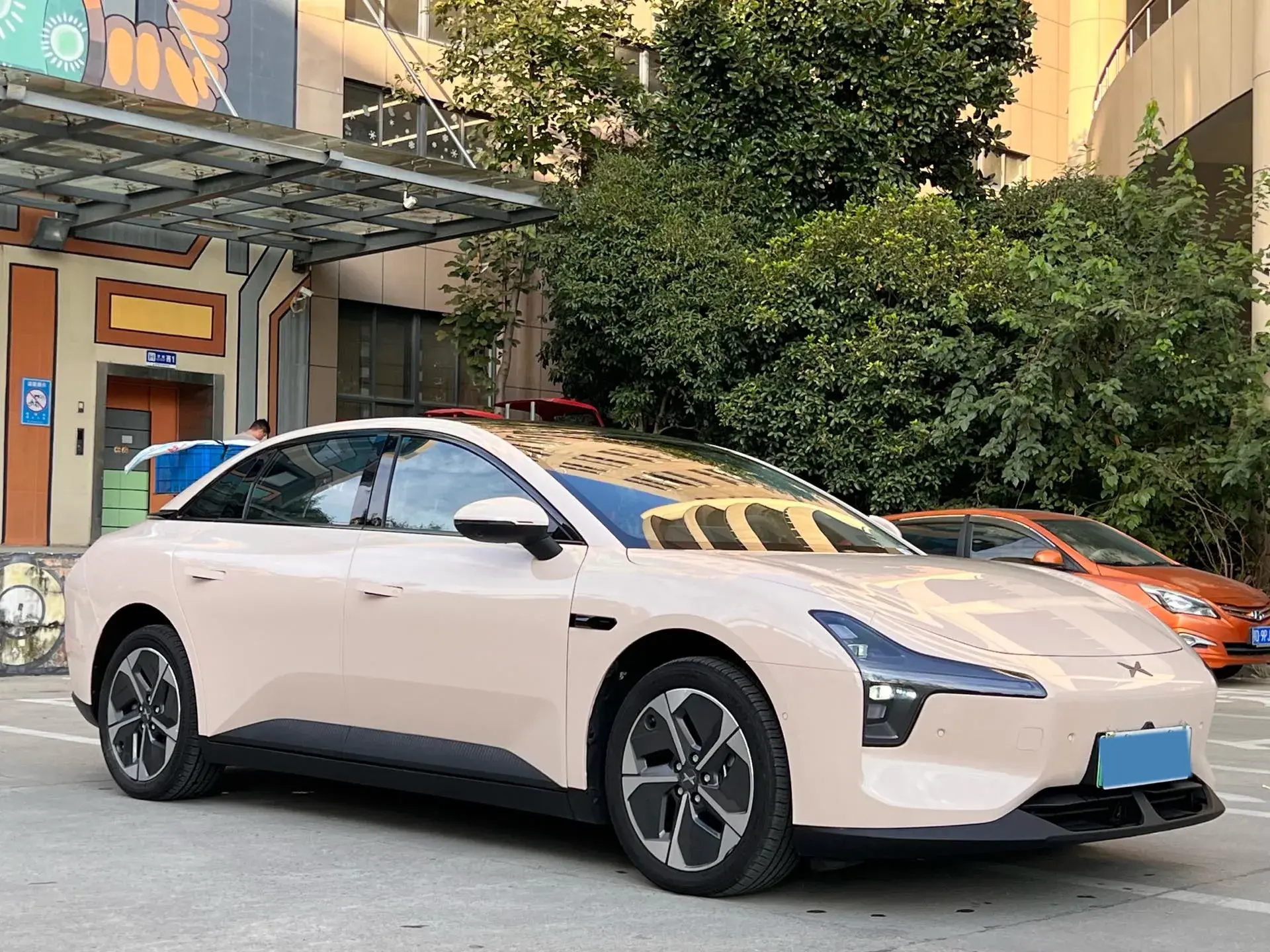 2024 XPENG MONA thumbnail 3