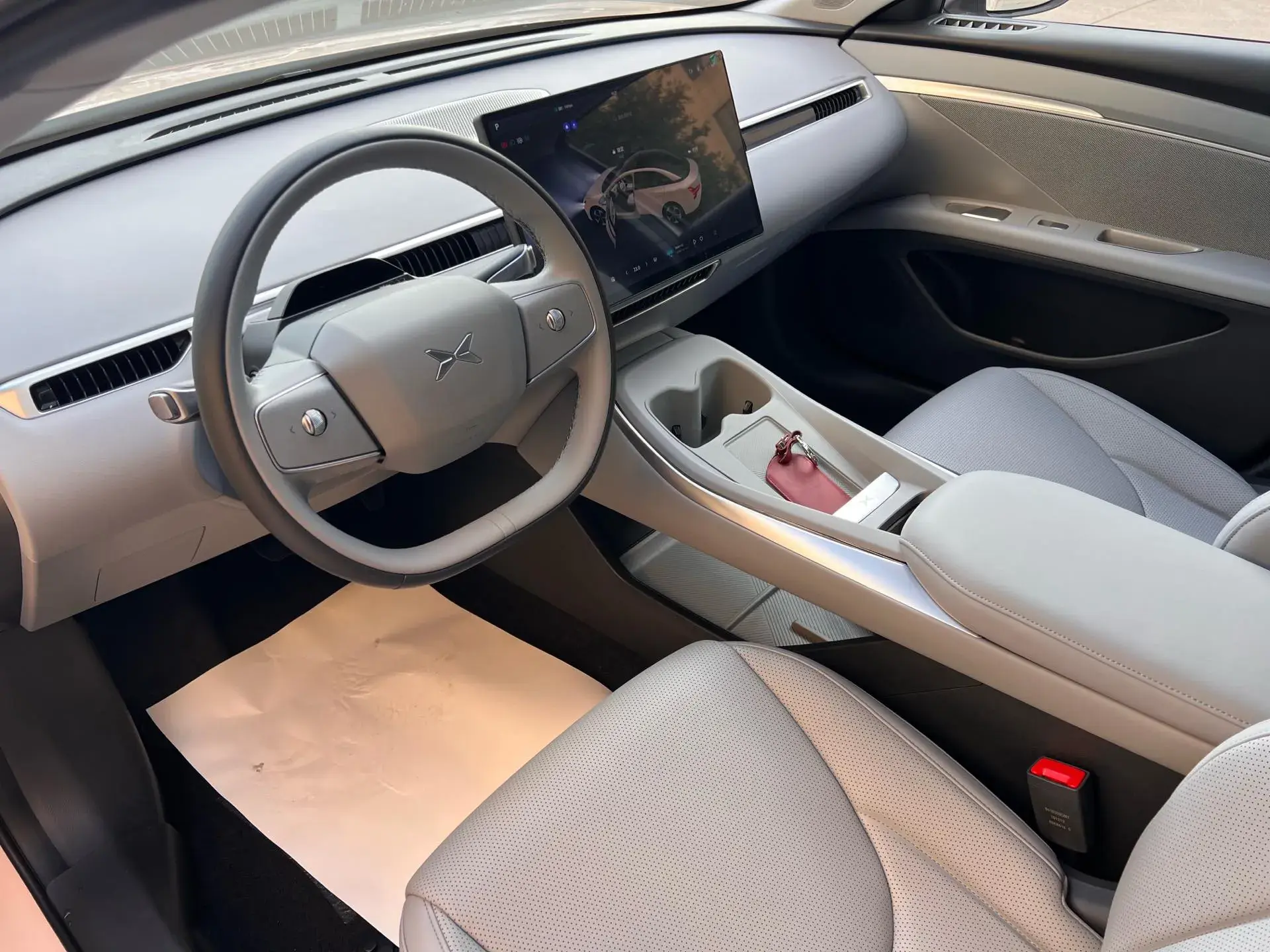 2024 XPENG MONA thumbnail 4