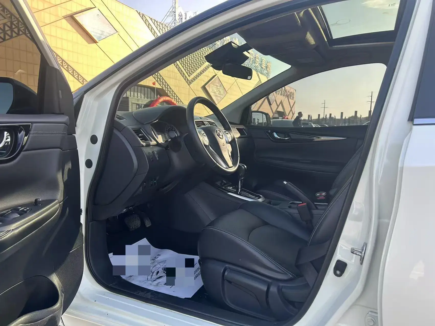 2021 NISSAN TIIDA thumbnail 4