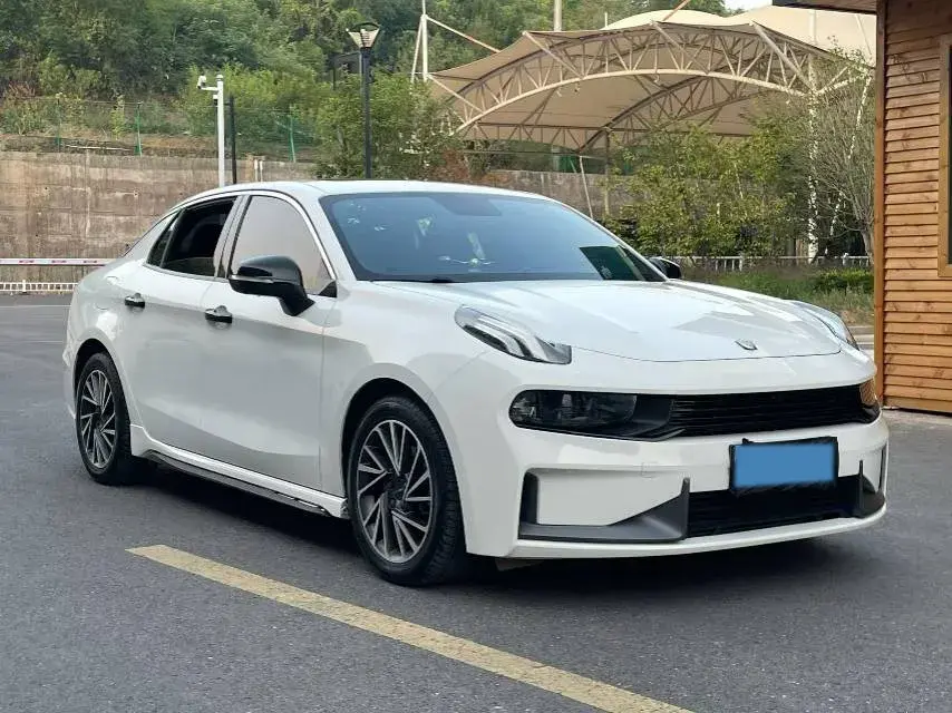 2022 LYNK&CO 03 thumbnail 2