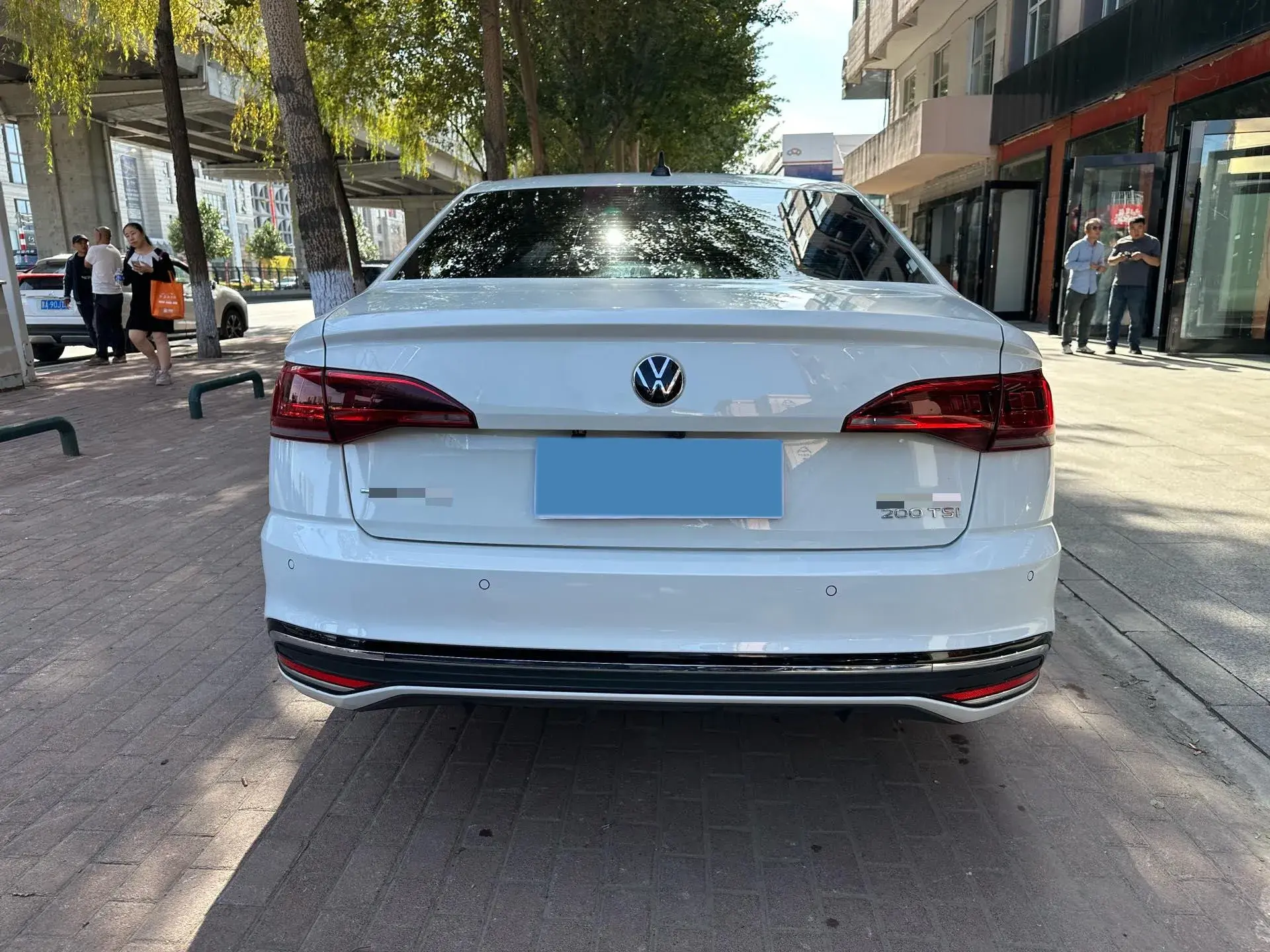 2023 VOLKSWAGEN BORA thumbnail 4