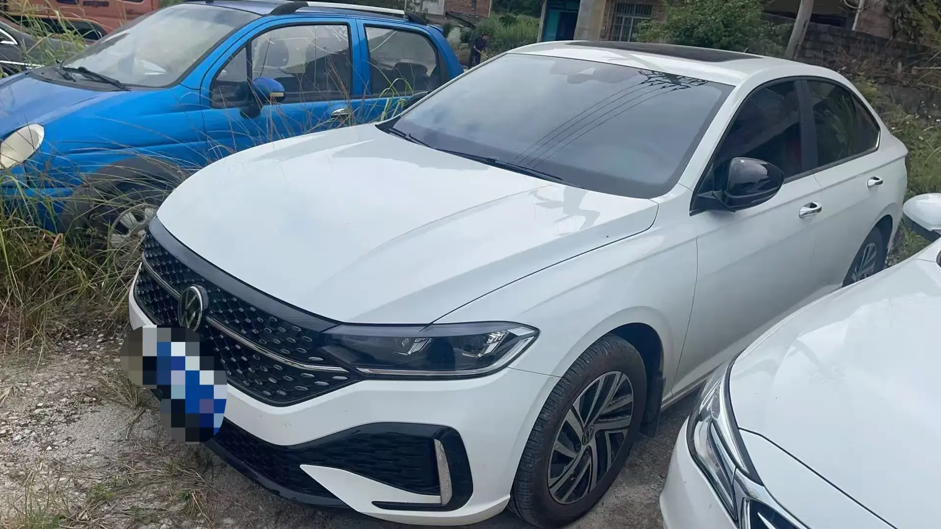 2024 VOLKSWAGEN LAVIDA view 1