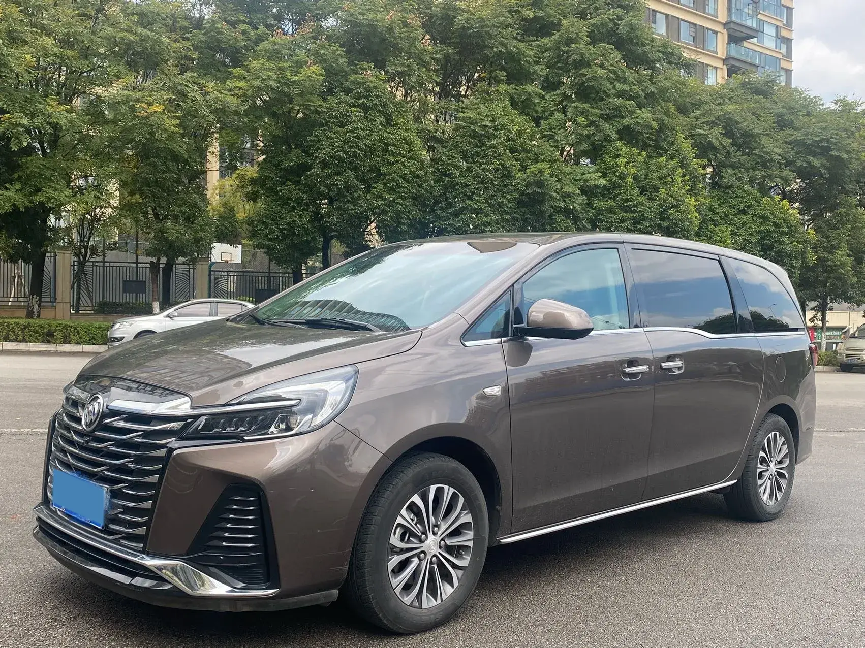 2023 BUICK GL8 view 1