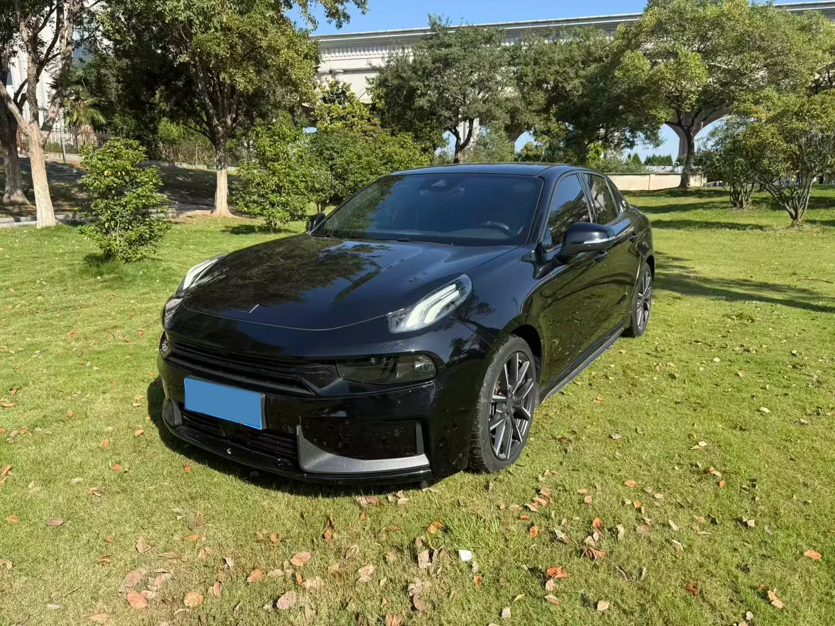 2020 LYNK&CO 03 view 1