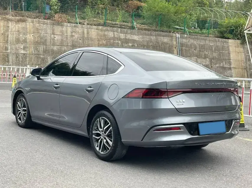 2021 BYD QIN thumbnail 4