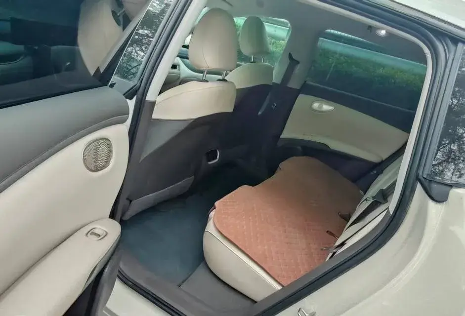 2025 IM LS6 thumbnail 4