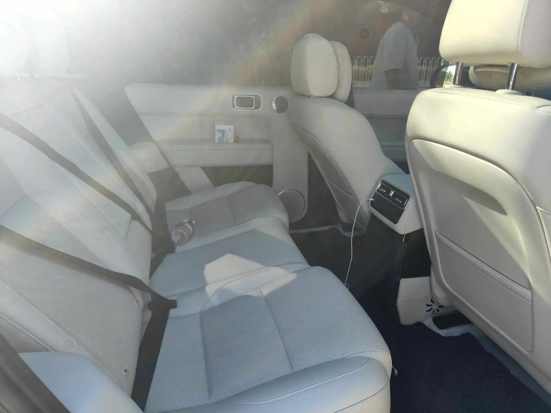 2025 LI L6 thumbnail 4