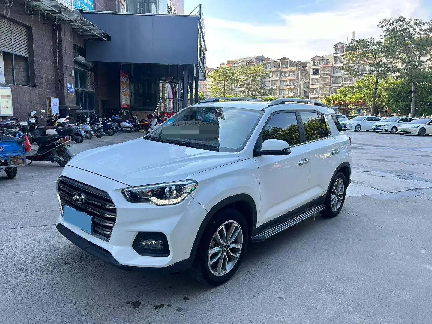2018 HYUNDAI IX35 view 1