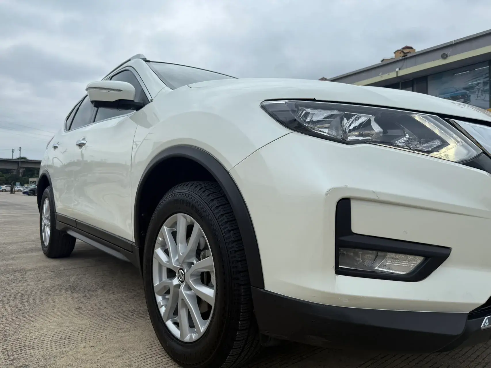 2020 NISSAN X-TRAIL thumbnail 3