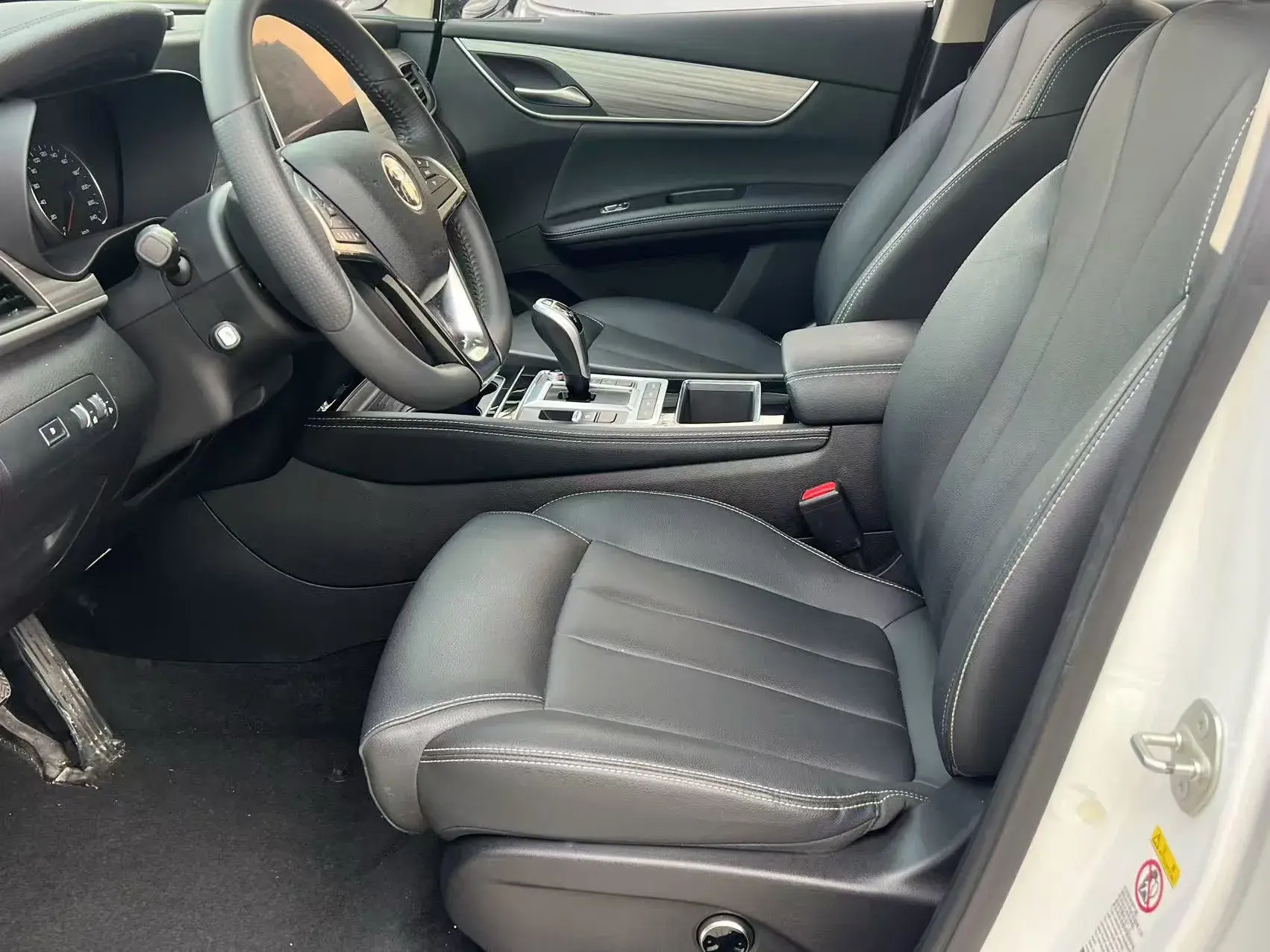 2019 BYD SONG thumbnail 3