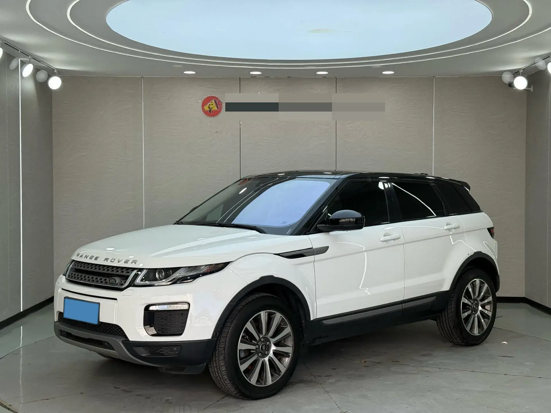 2018 LAND ROVER view 1