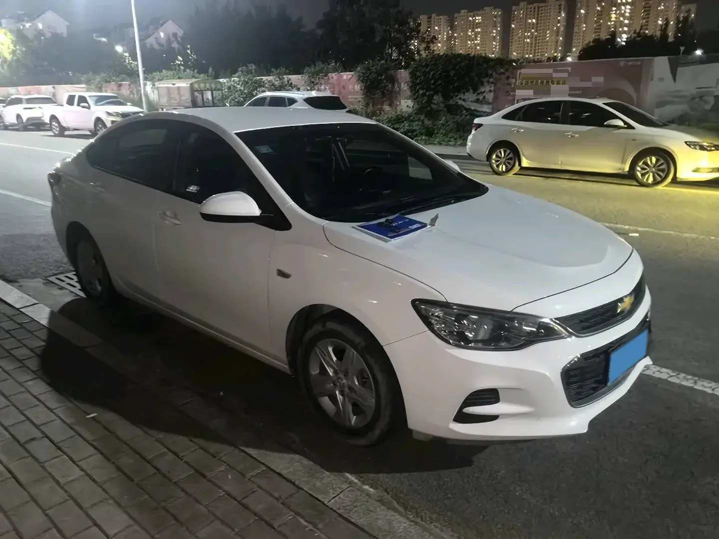 2019 CHEVROLET CAVALIER thumbnail 2