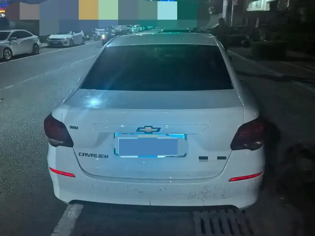 2019 CHEVROLET CAVALIER thumbnail 4