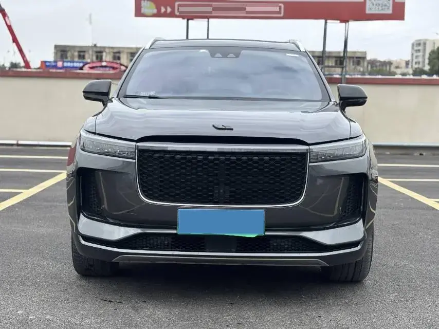 2020 LI ONE thumbnail 2