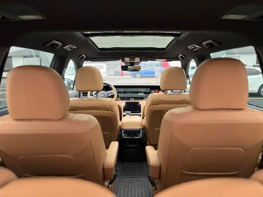 2020 LI ONE thumbnail 4