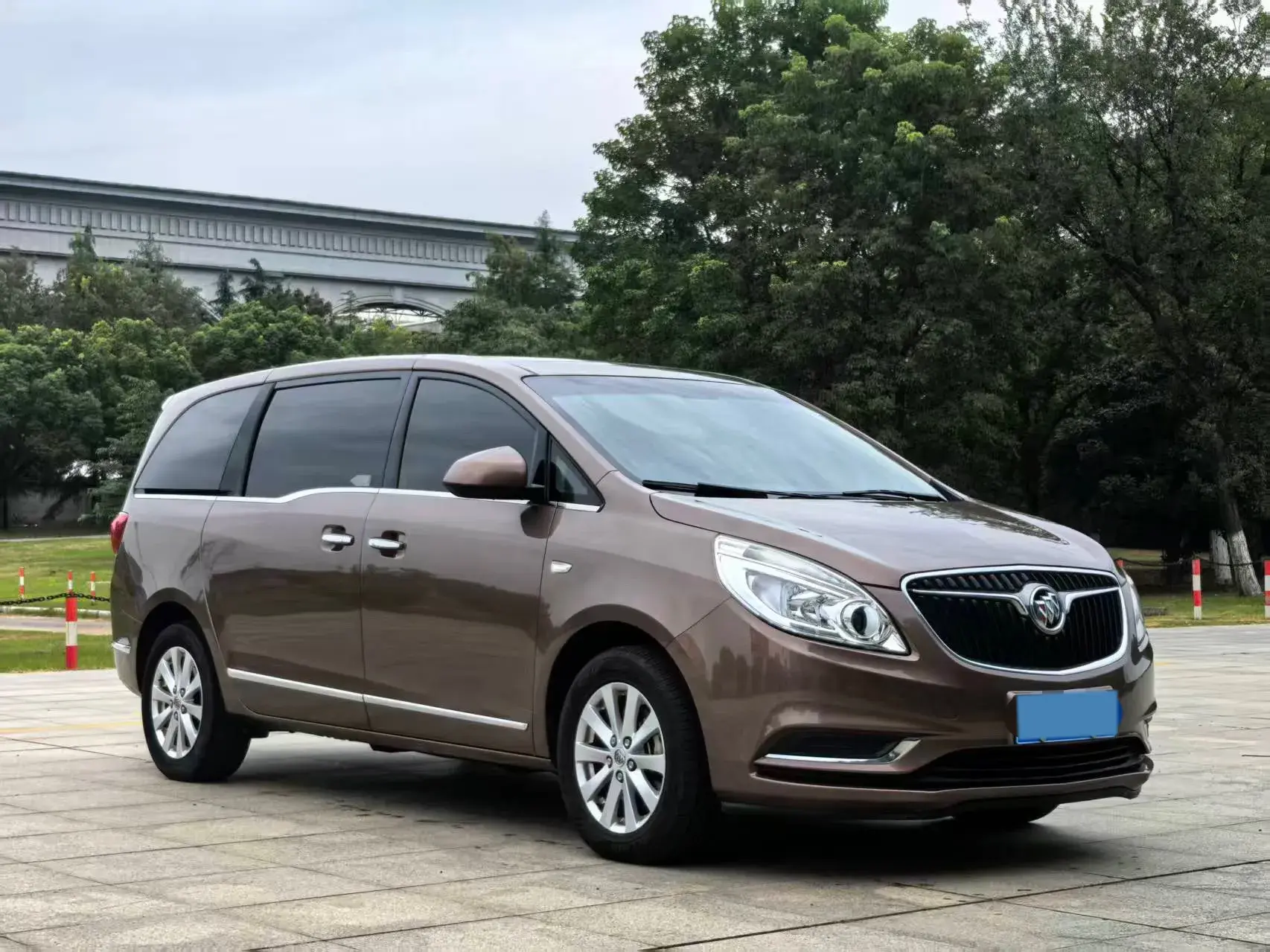 2018 BUICK GL8 thumbnail 3