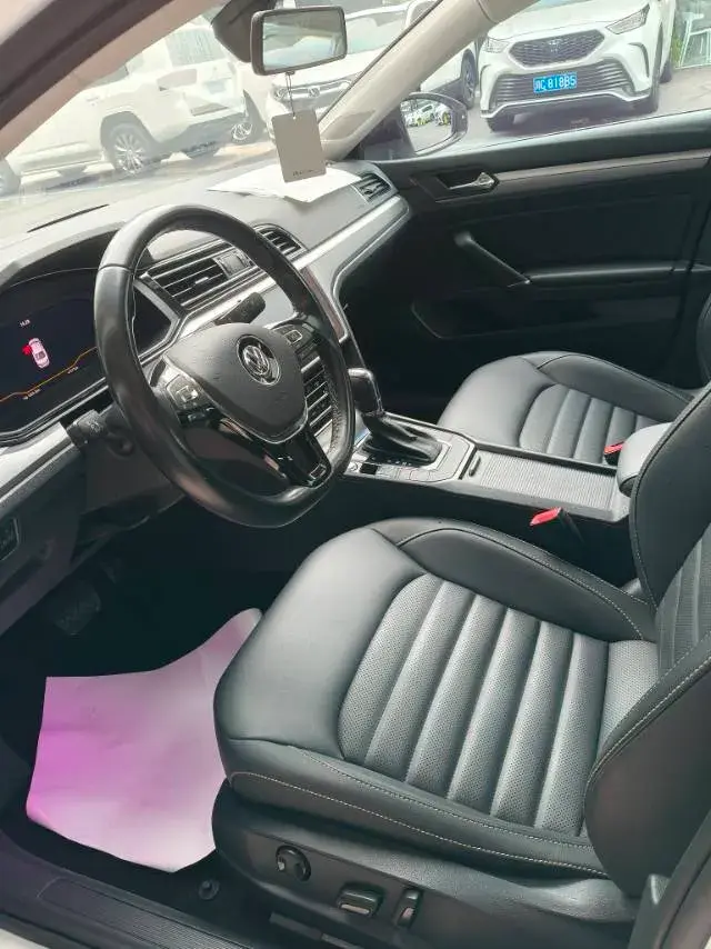 2021 VOLKSWAGEN LAMANDO thumbnail 4