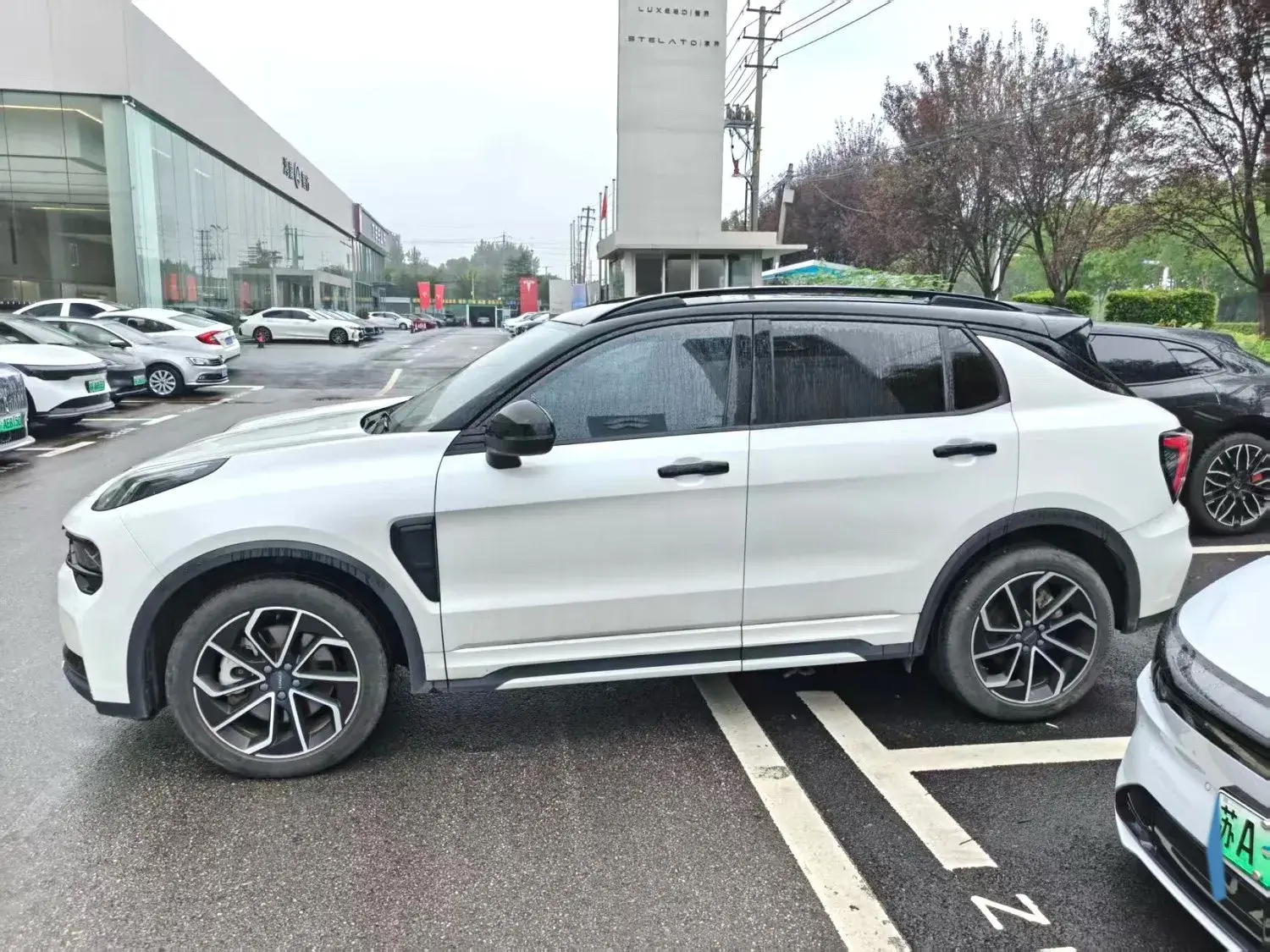 2023 LYNK&CO 01 thumbnail 2