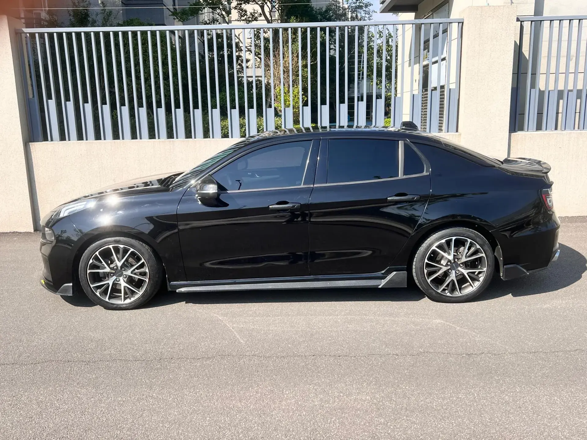 2021 LYNK&CO 03 thumbnail 3