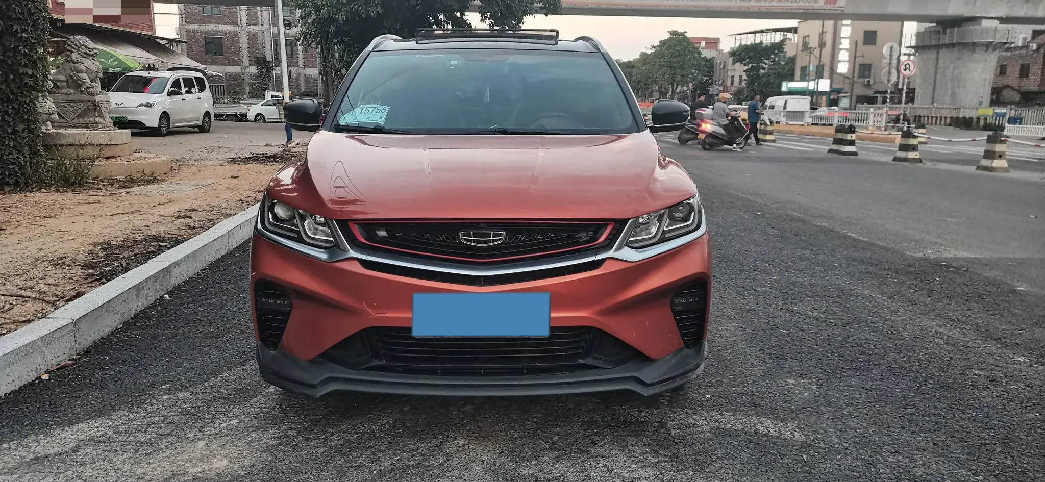 2020 GEELY COOLRAY thumbnail 2