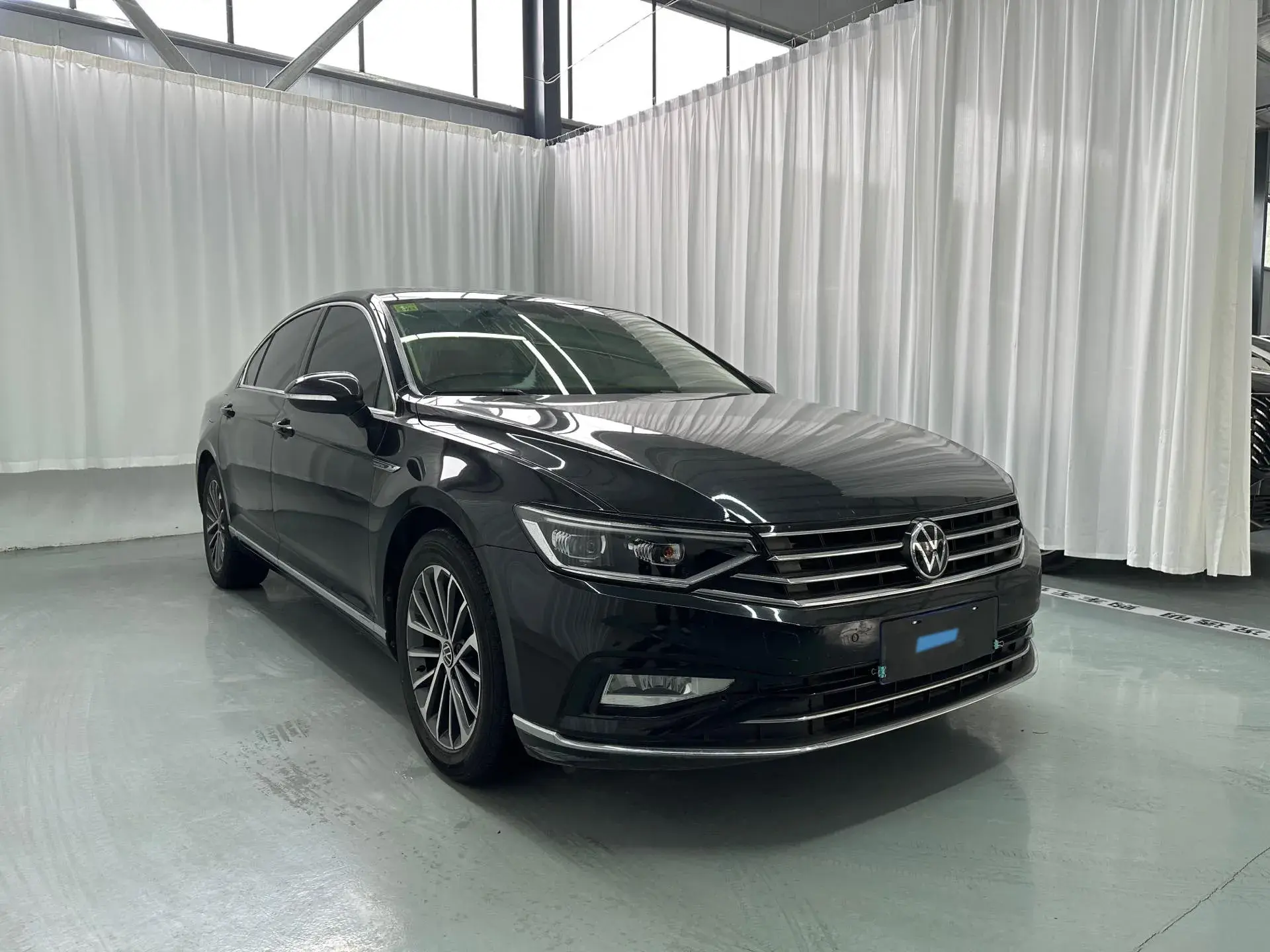 2020 VOLKSWAGEN MAGOTAN thumbnail 3