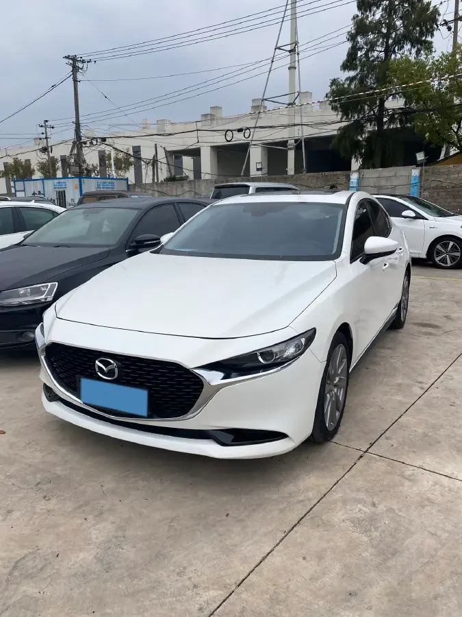 2022 Mazda 3 Axela 2.0L 158HP L4 6AT