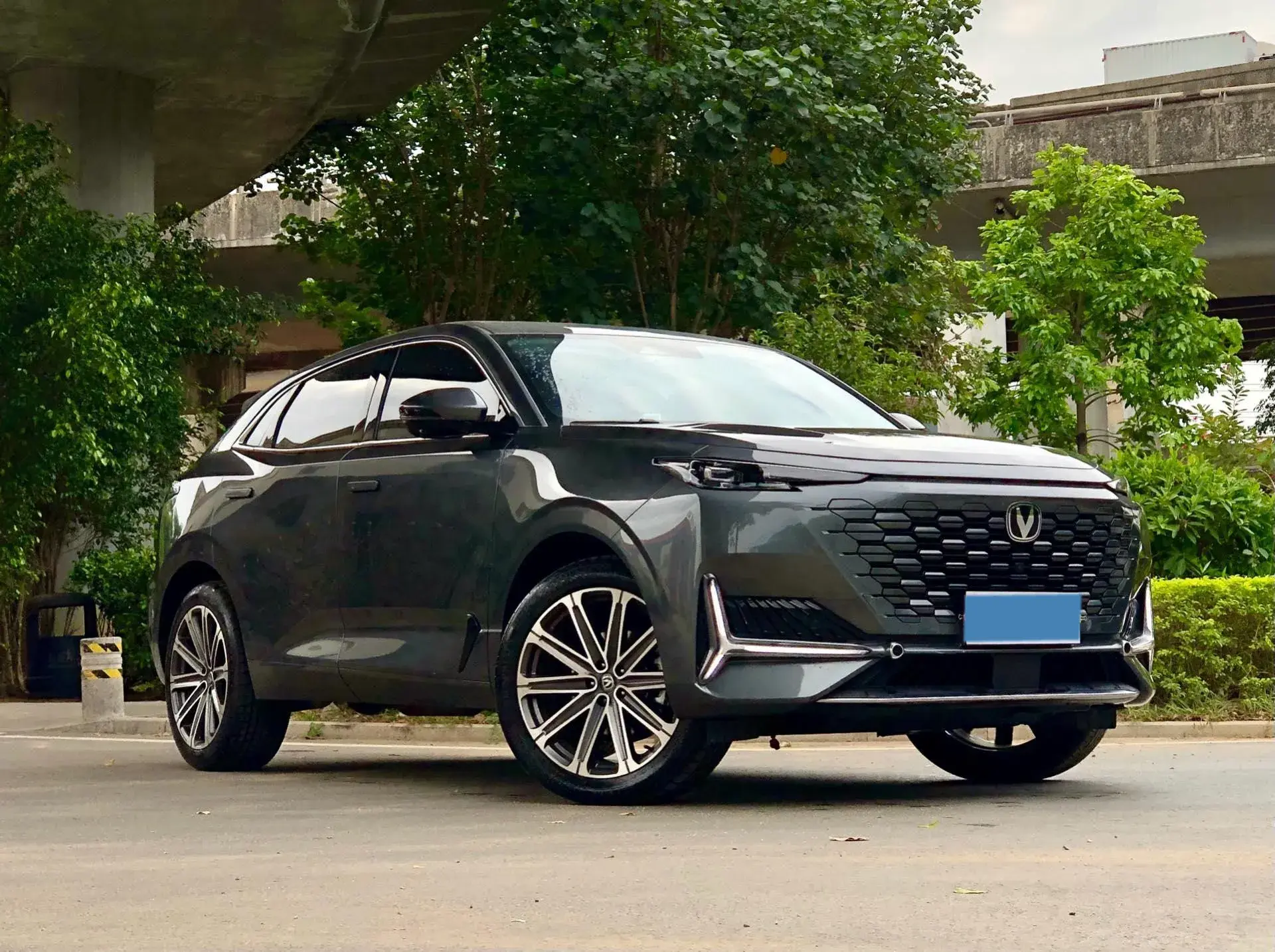 2024 CHANGAN UNI-K thumbnail 3