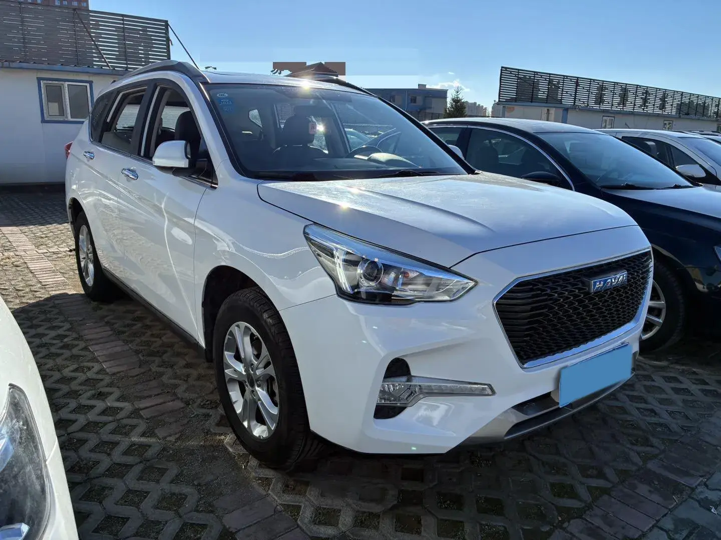 2017 HAVAL M6 thumbnail 2