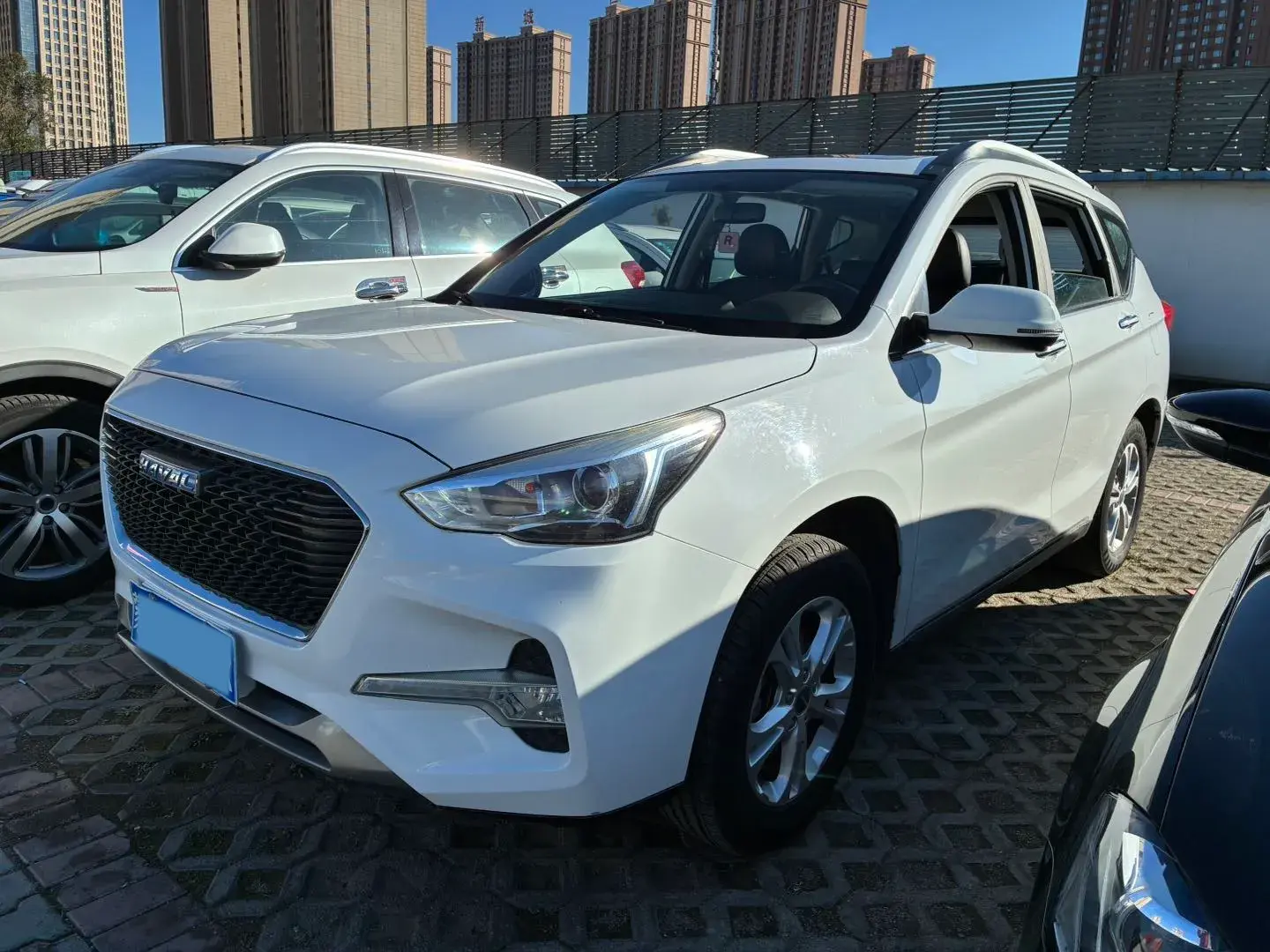 2017 HAVAL M6 view 1