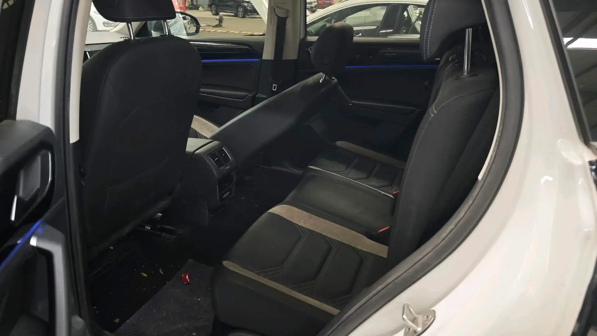 2020 VOLKSWAGEN TAYRON thumbnail 3