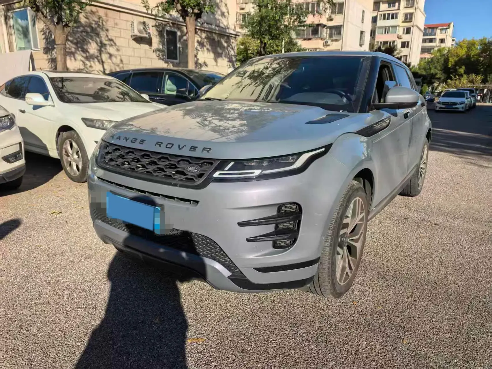 2020 LAND ROVER view 1