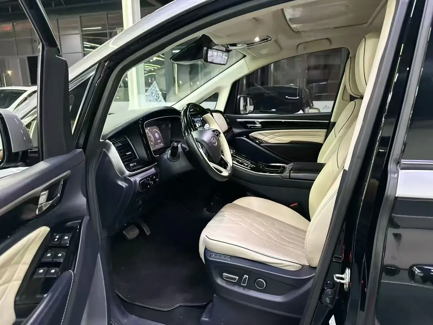 2021 GAC TRUMPCHI thumbnail 2