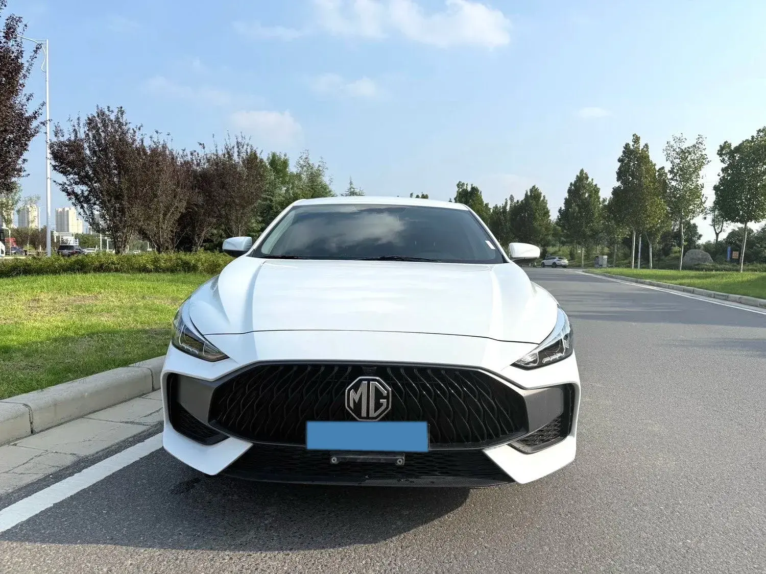 2023 MG 5 thumbnail 2