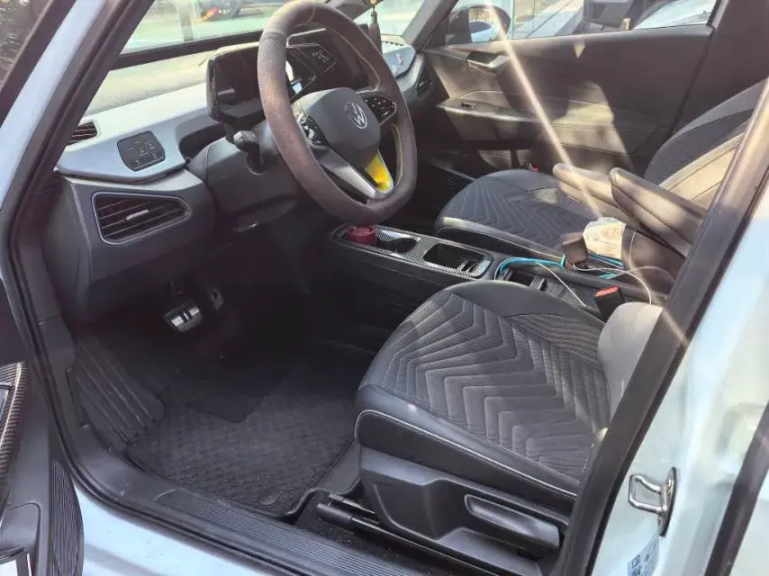 2023 VOLKSWAGEN ID.3 thumbnail 3