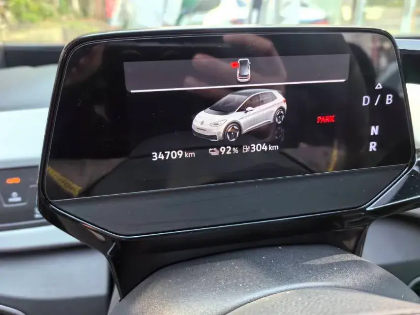 2023 VOLKSWAGEN ID.3 thumbnail 4