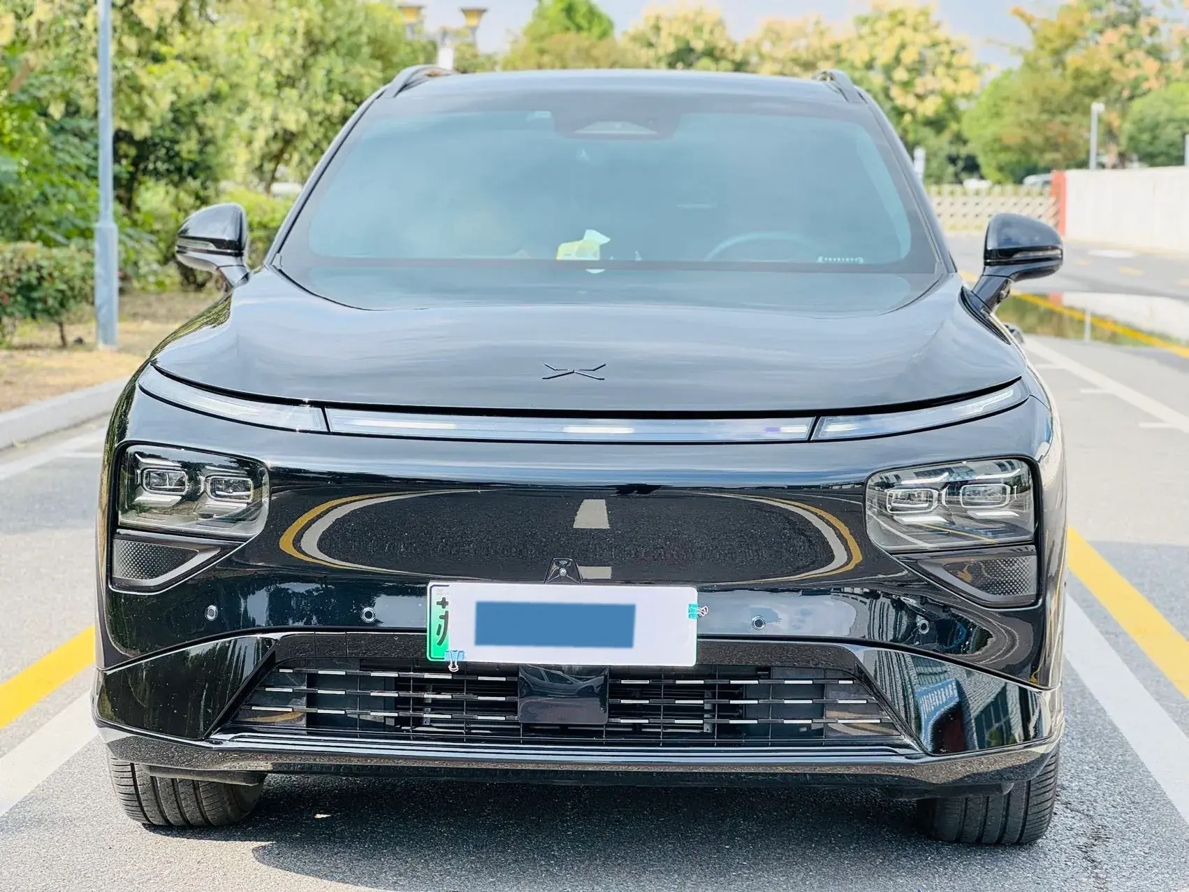 2025 XPENG G9 thumbnail 2