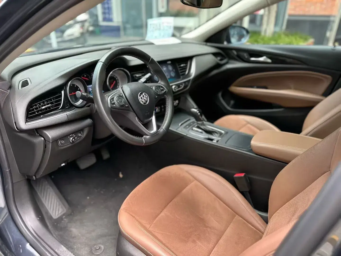 2019 BUICK REGAL thumbnail 4