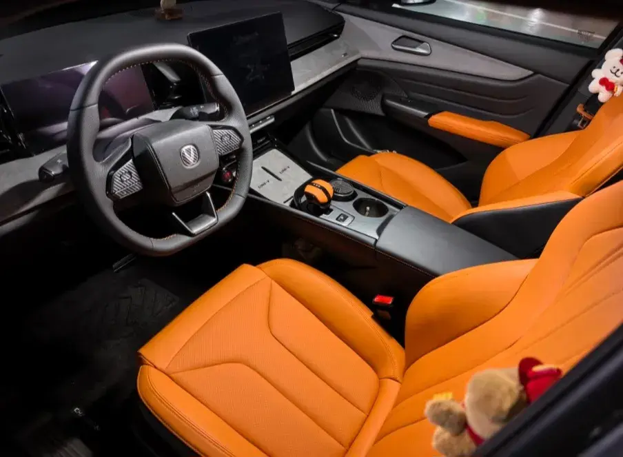 2022 CHANGAN UNI-V thumbnail 2