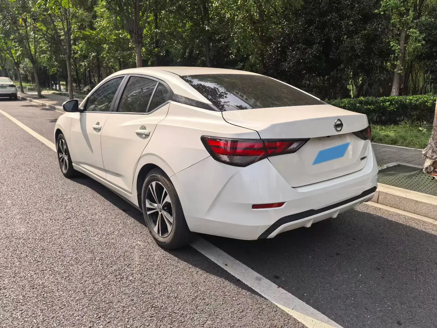 2020 NISSAN SYLPHY thumbnail 3
