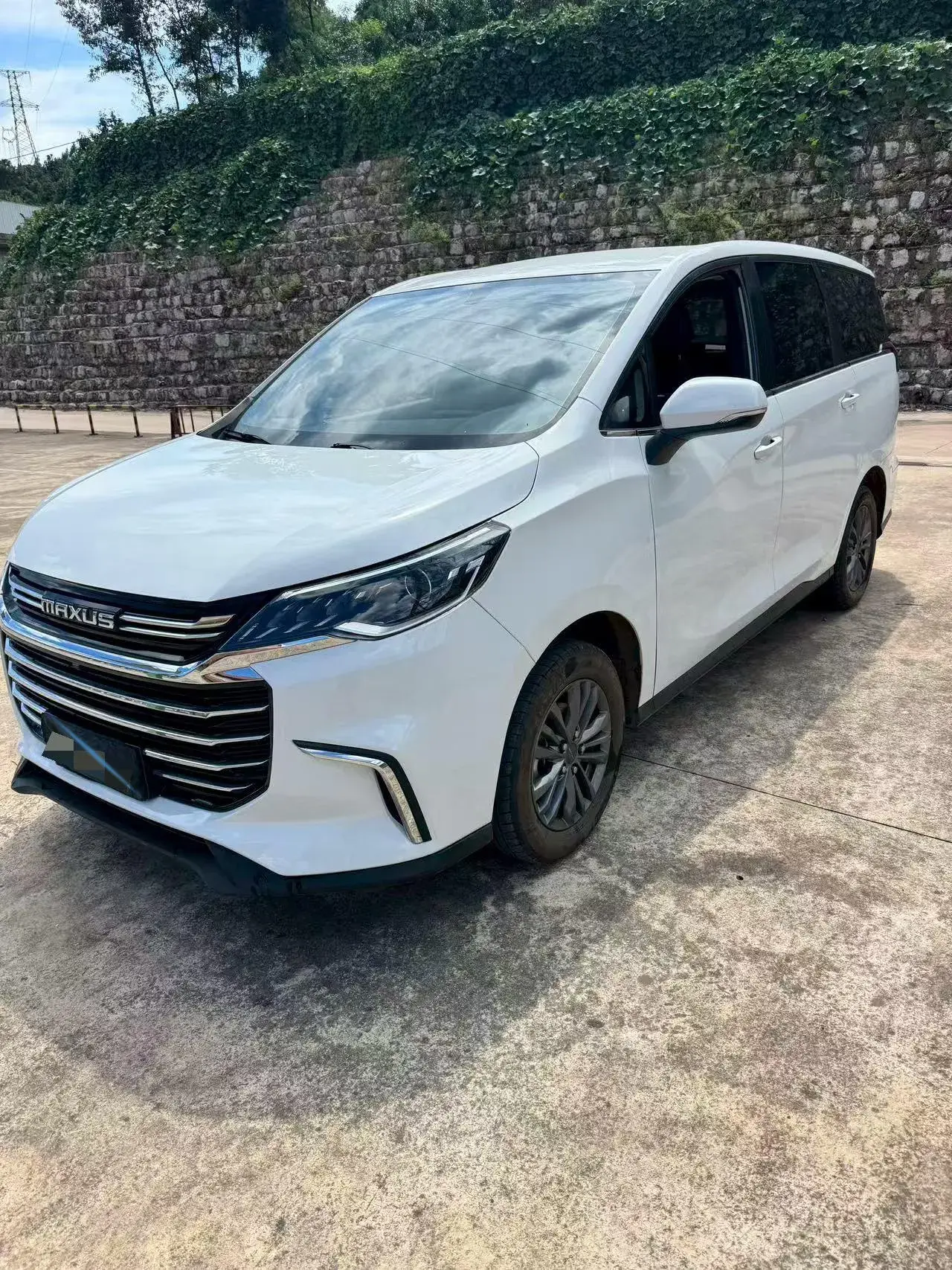 2023 MAXUS G50 view 1