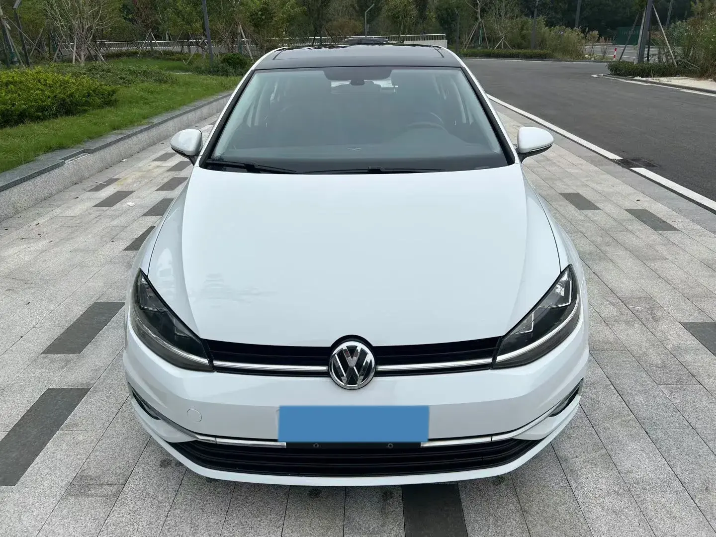 2018 VOLKSWAGEN GOLF thumbnail 2