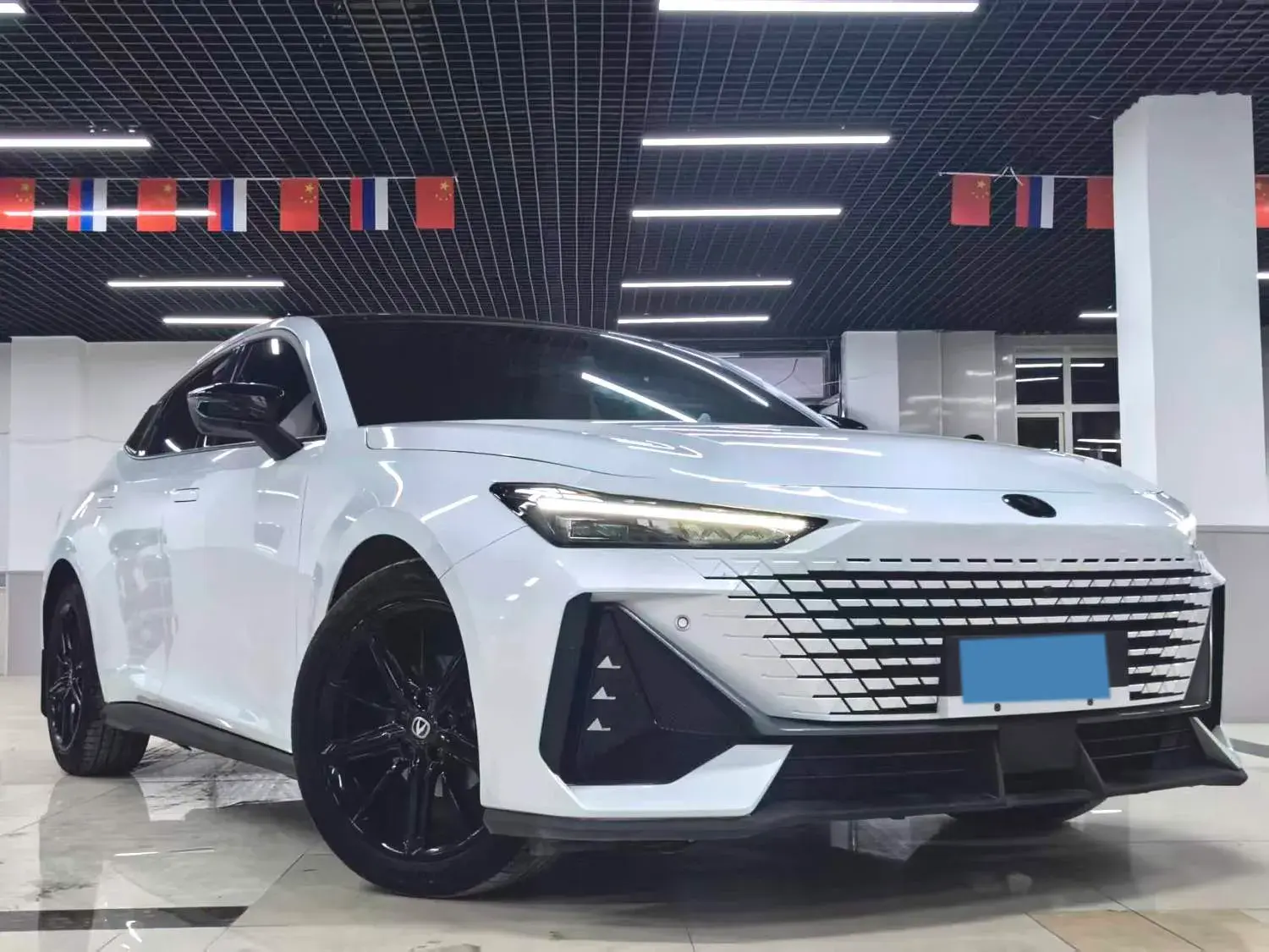 2022 CHANGAN UNI-V thumbnail 2