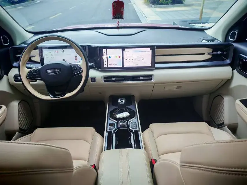 2023 GEELY ICON thumbnail 4