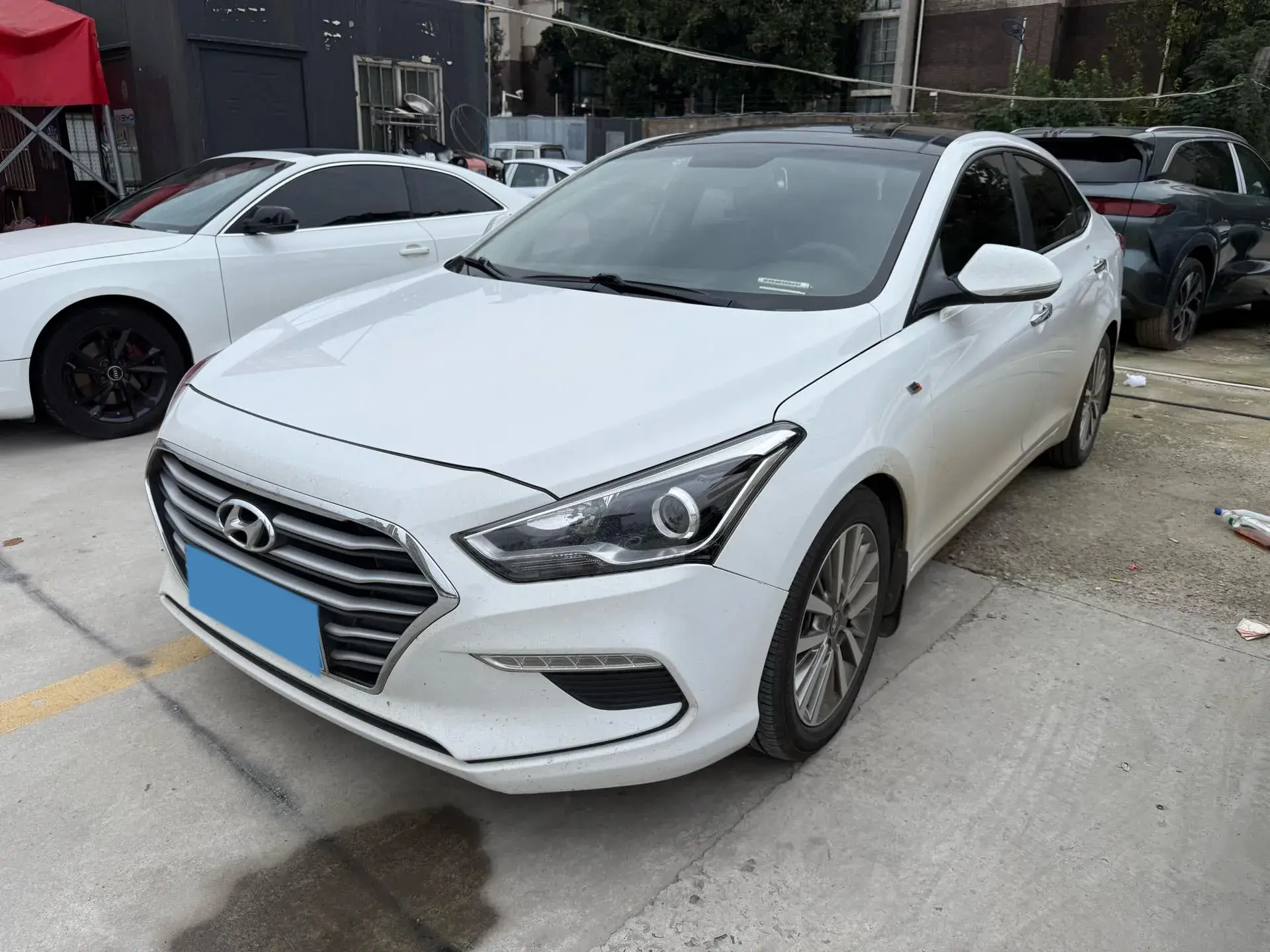 2019 HYUNDAI MISTRA view 1