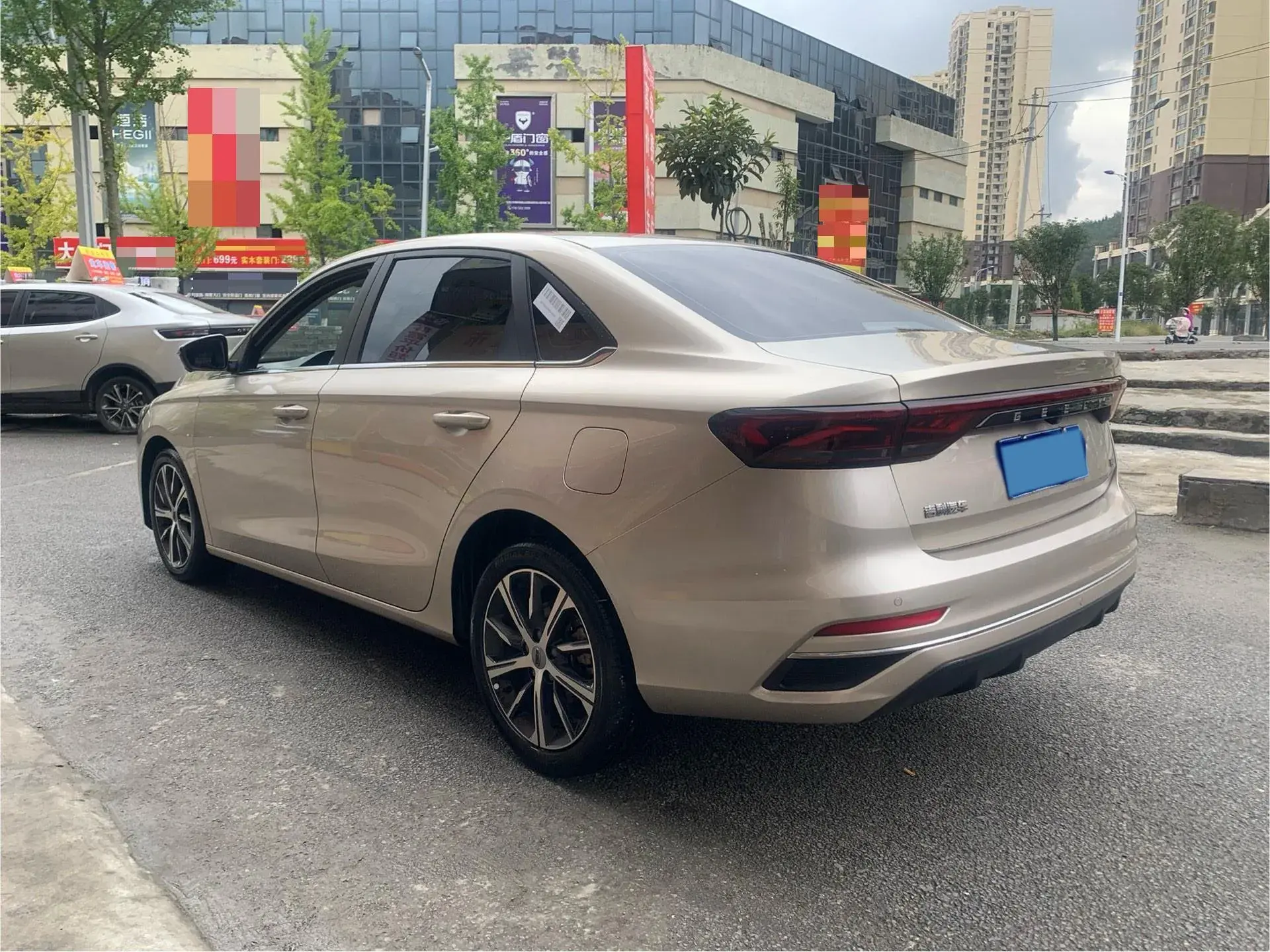 2022 GEELY EMGRAND thumbnail 4