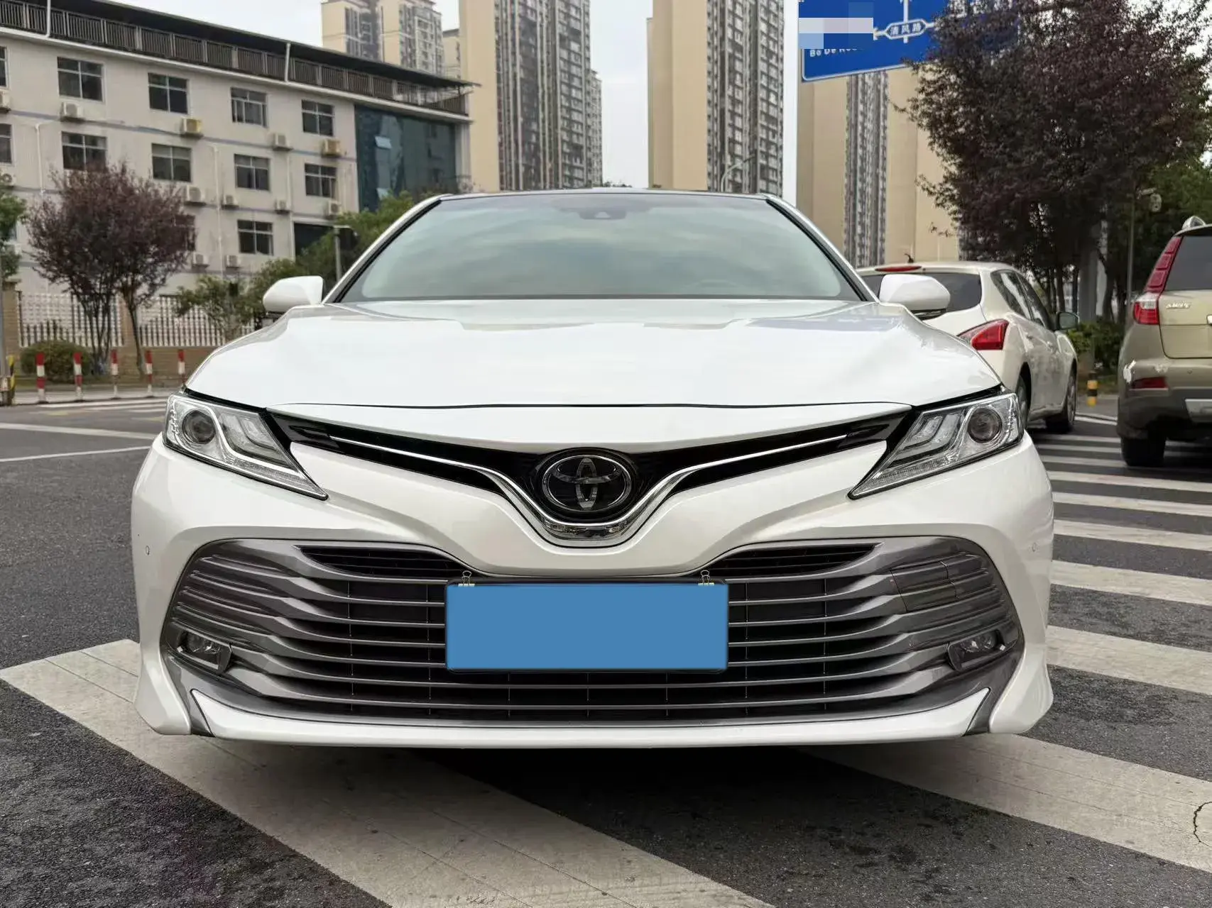 2019 TOYOTA CAMRY thumbnail 4