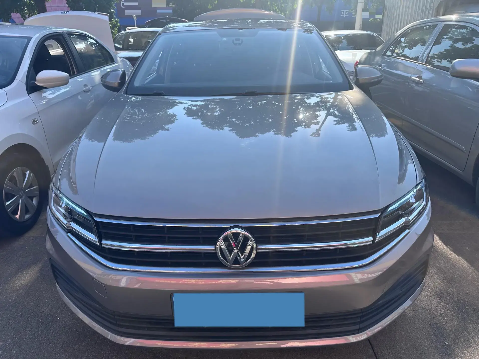 2019 VOLKSWAGEN BORA thumbnail 2