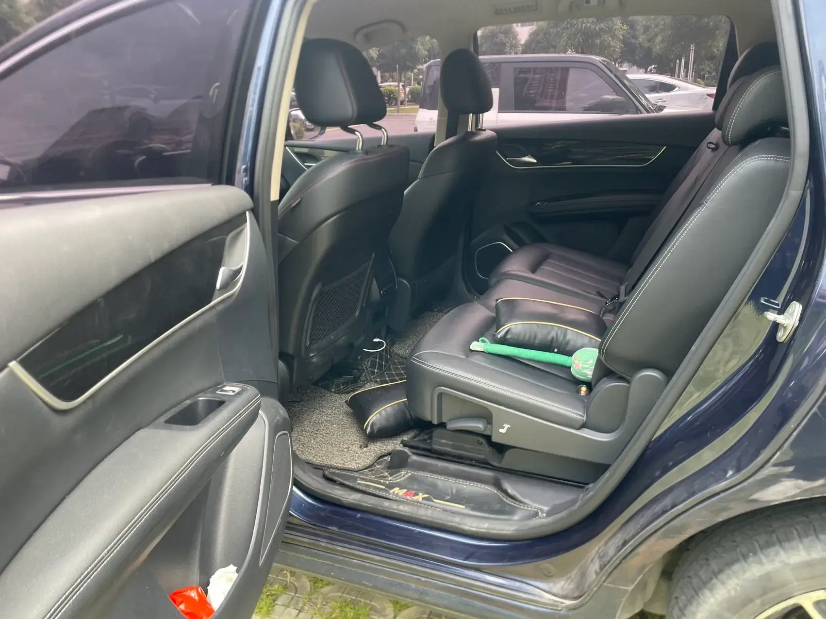 2018 BYD SONG thumbnail 4