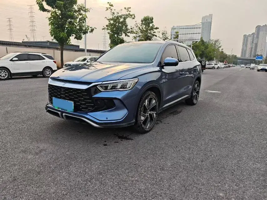 2024 BYD SONG view 1